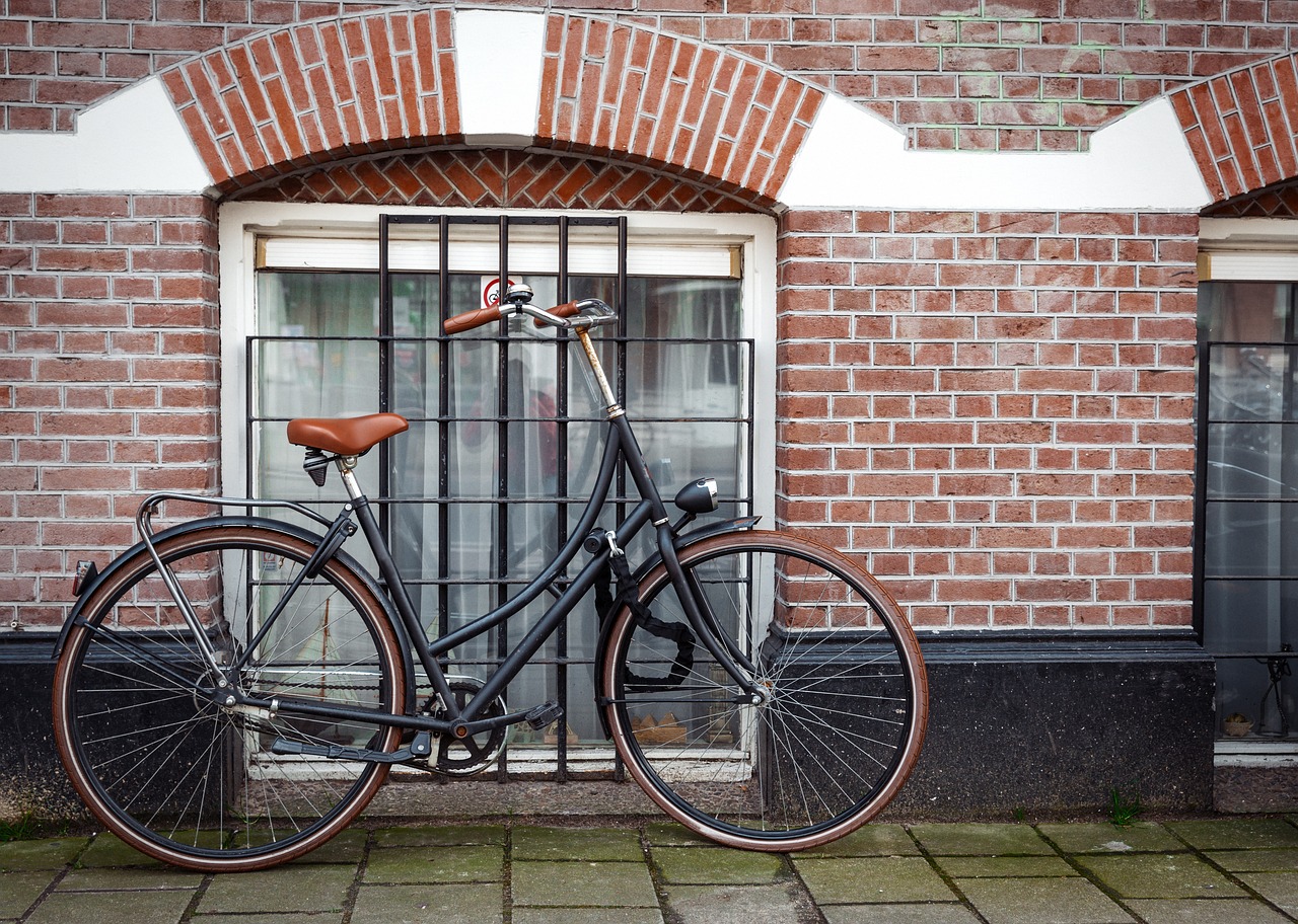 amsterdam, street, bicycle-6744567.jpg