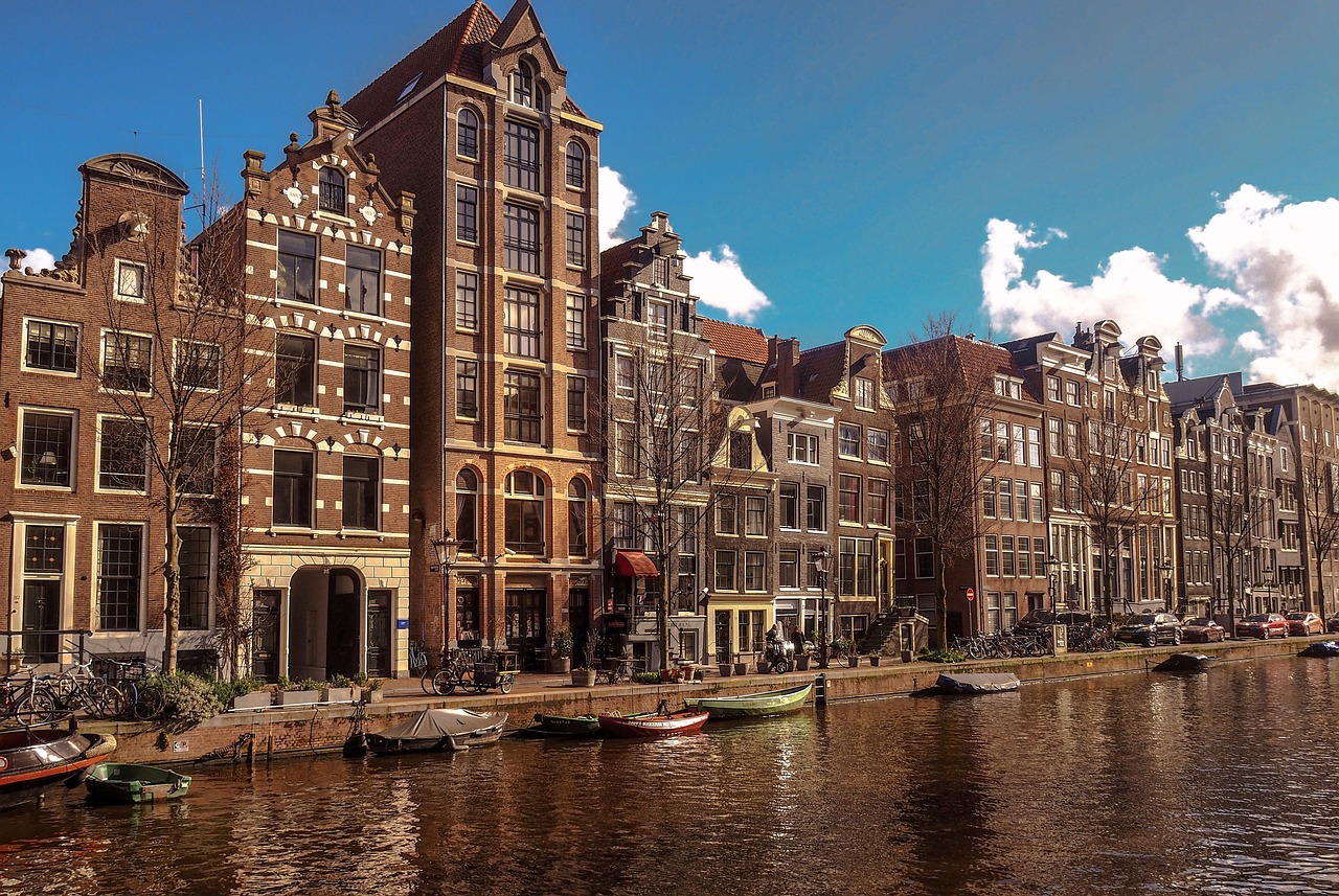 amsterdam, canal, europe-4045137.jpg